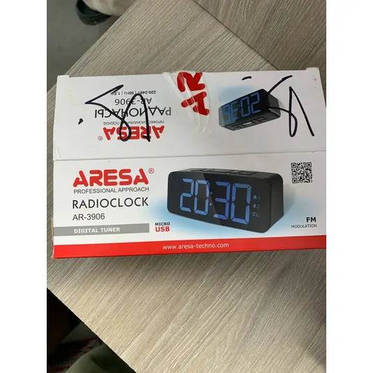 Радиочасы ARESA AR-3906